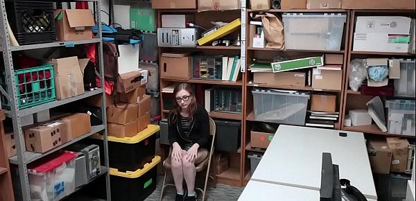  Poor shoplyfter Gracie May Green she need to suck a big cock for a payback!